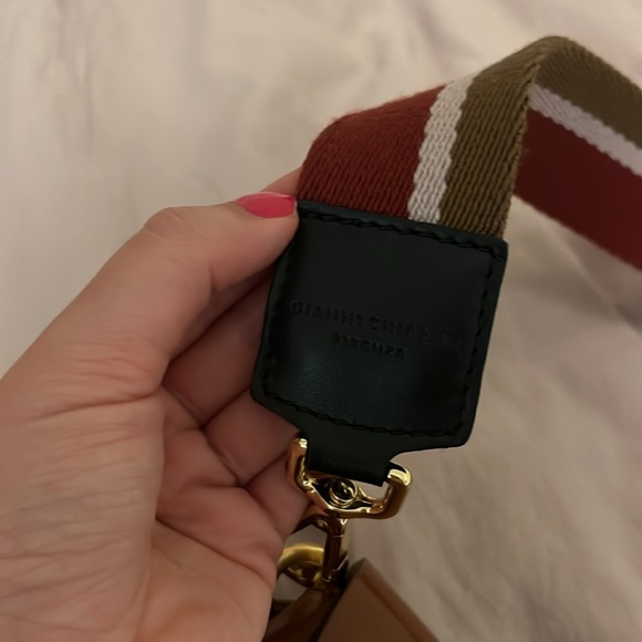 Gianni Chiarini Leather Saddle Bag - Picture 5 of 13